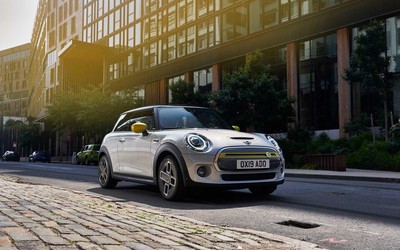 MINI Cooper SE續(xù)航測試 110碼定速續(xù)航近180公里